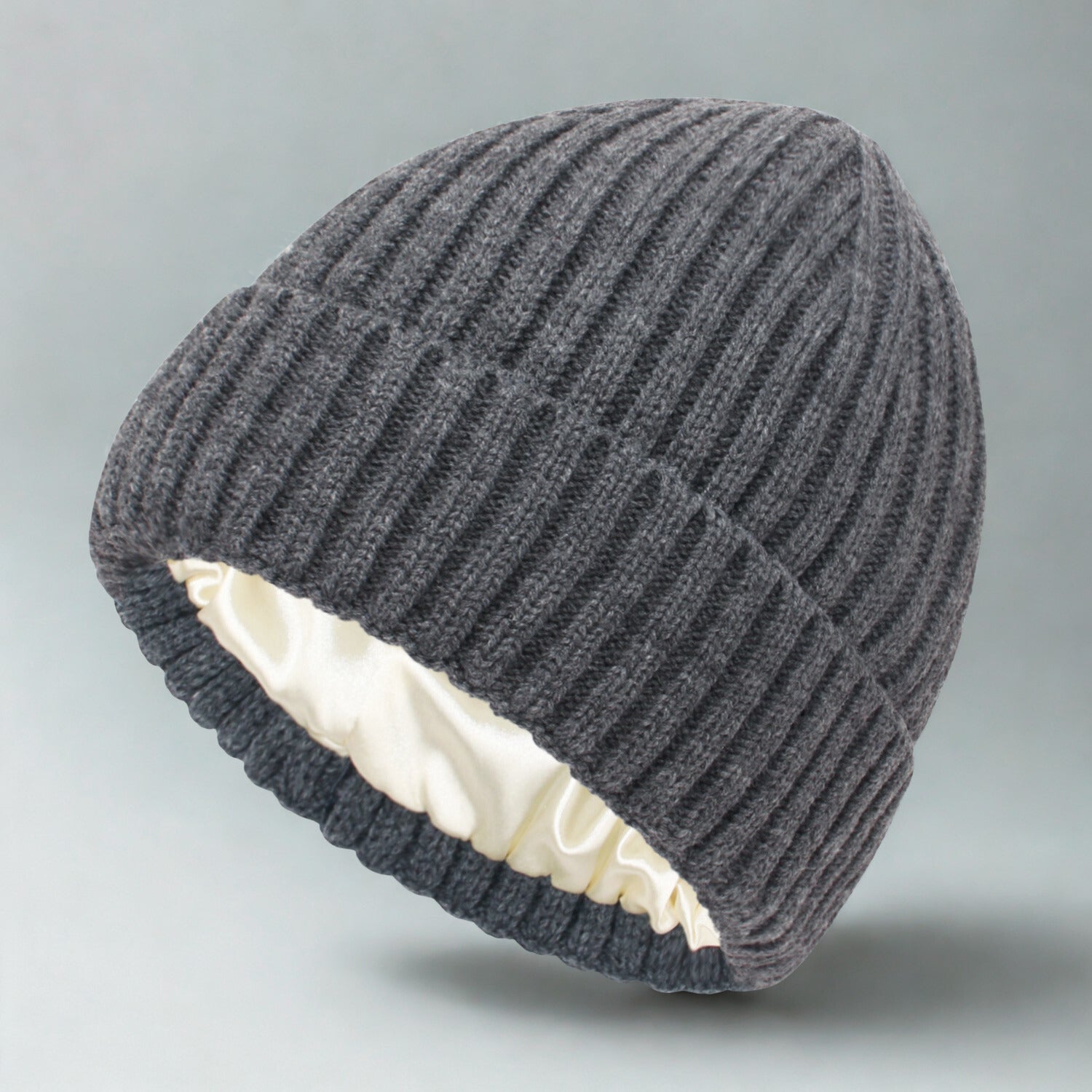 Satin-Lined Beanie – No Frizz, No Breakage & Warm